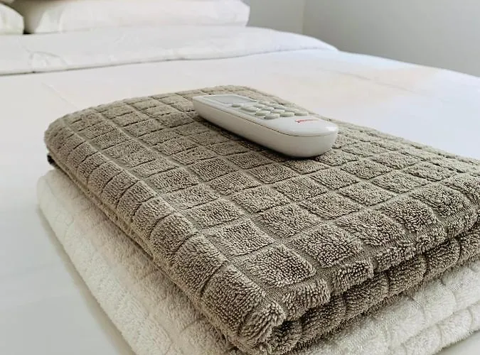 Carr * בנידורם